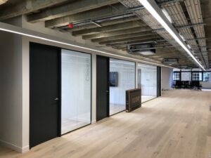 Office Fit Out Refurbishment Contractors West London Contracting Company Momentum City Of London - 1